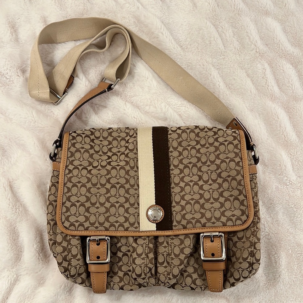 Coach crossbody! So many compartments!!!